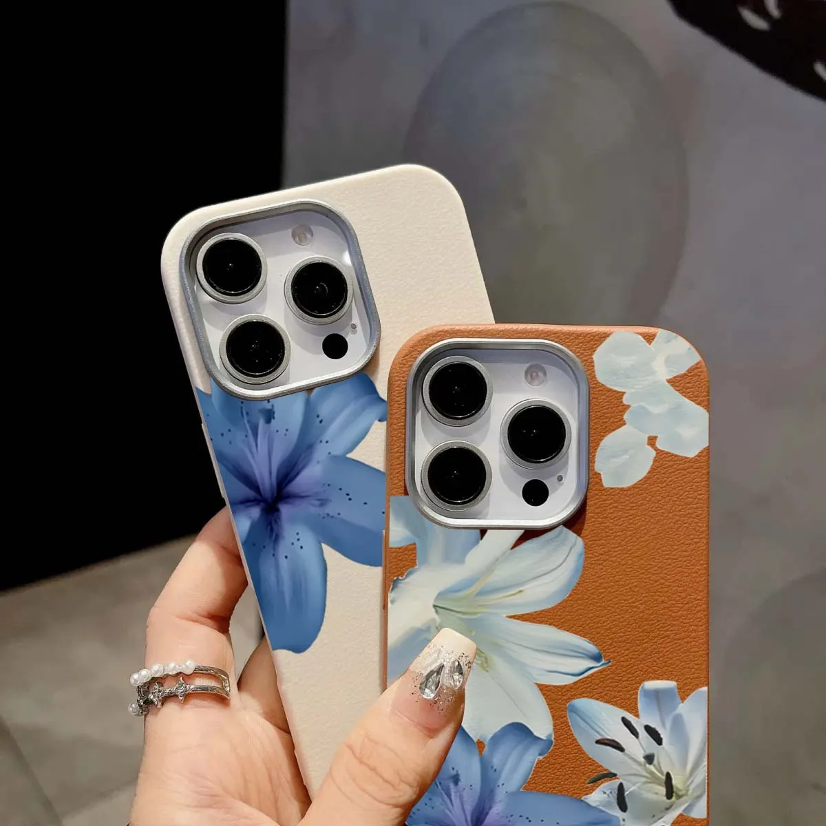 Elegant Blue Lily Fashion Patt - đánh giá và giá Xiaomi Redmi Note 13
